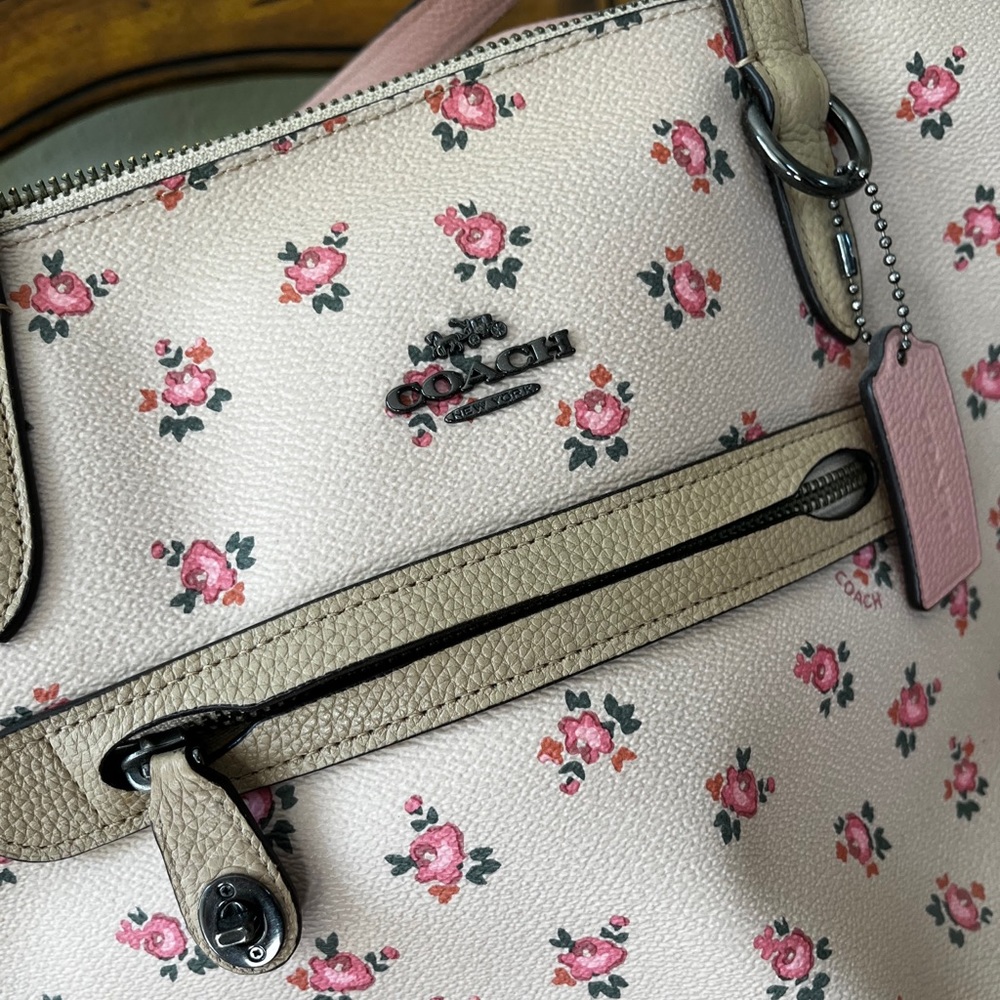 Coach Floral Bloom Tote- Pink Floral- 15”(L) x 10”(H)